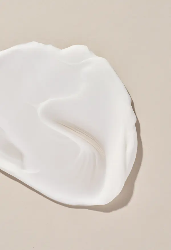 TrueHydrate Brightening Moisturizer lifestyle image